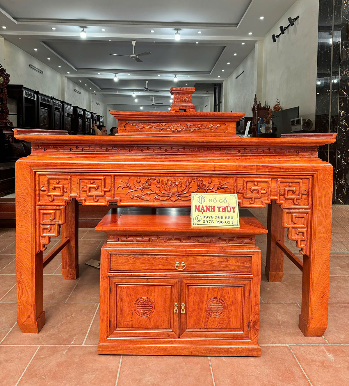 Bàn thờ gia tiên mẫu mới 2026